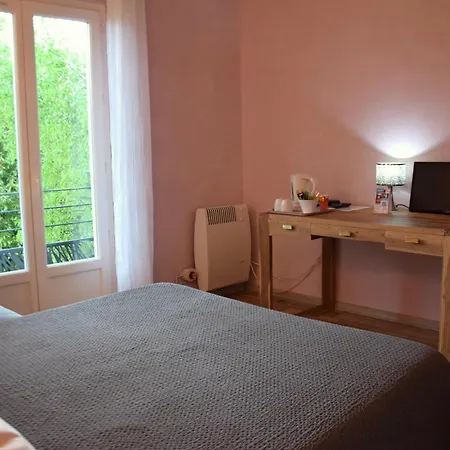 D'hotes L'oree Des Bois Panzió Lacrouzette